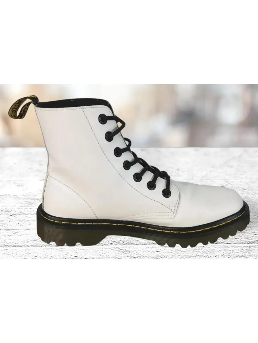 Dr. Martens Luana Combat Boots White Leather Lace Up Women's Size US 9L